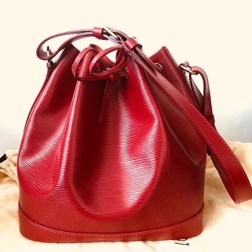 Like New Louis Vuitton Red Petite Noe Silver 2013